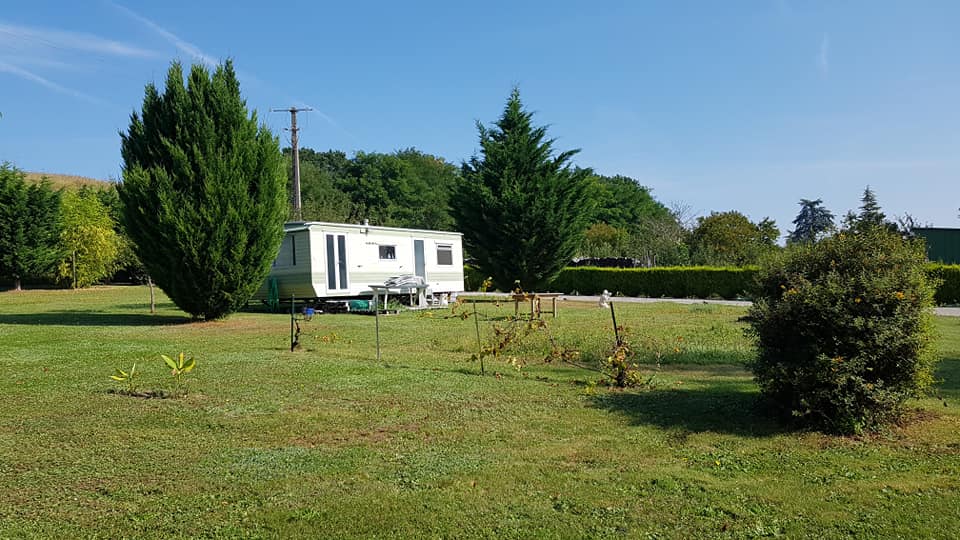 Aire camping-car  Diss-sous-le-Lude (72800) - Photo 3